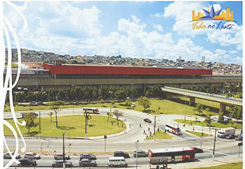 ESTAÇÕES DO METRÔ - O metrô, que é de superfície em praticamente toda a Zona Leste, é hoje o principal meio de transporte para a região. Em parte da linha 3 (Vermelha), que vai da Barra Funda até Corinthians-Itaquera, os vagões do Metrô transportam, diariamente, um total aproximado de 1 milhão de passageiros em 11 estações da região. Somente as entradas diárias de passageiros chegam a 500 mil. Foto: Fabio Nunes